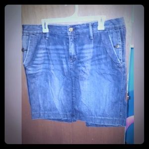 Denim skirt, nice length.
